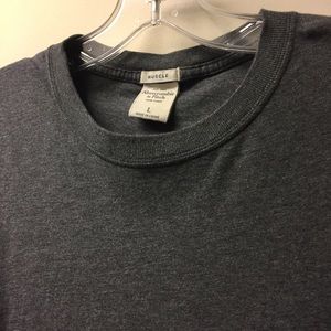 A&F Bartlett Ridge Crew tee in gray size Large